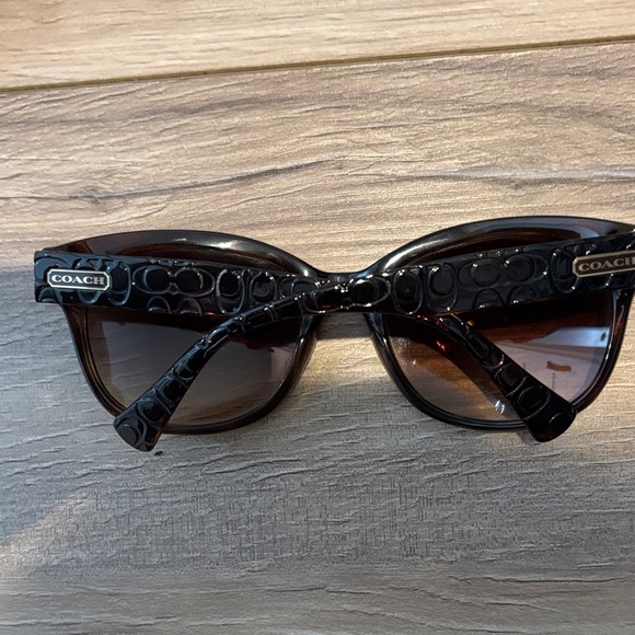 Coach Black Sunglasses with Brown Case - Picture 2 of 6